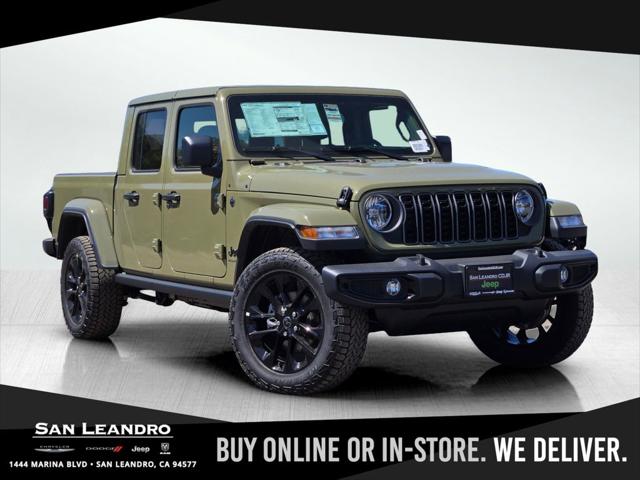 2025 Jeep Gladiator GLADIATOR NIGHTHAWK 4X4