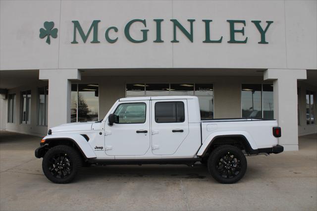 2025 Jeep Gladiator GLADIATOR NIGHTHAWK 4X4