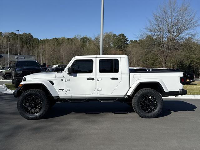 2025 Jeep Gladiator GLADIATOR NIGHTHAWK 4X4 2025 Jeep Gladiator GLADIATOR NIGHTHAWK 4X4