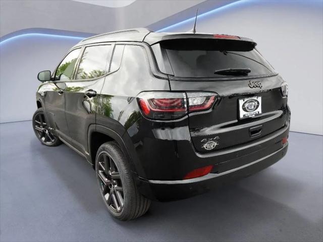 2025 Jeep Compass COMPASS LIMITED 4X4