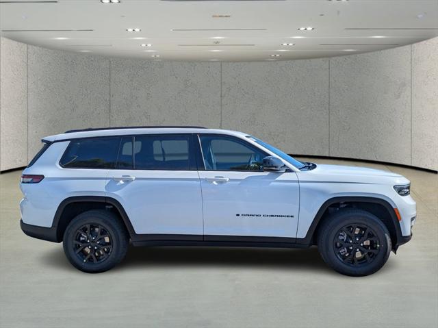 2025 Jeep Grand Cherokee GRAND CHEROKEE L ALTITUDE 4X2