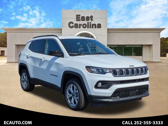 2025 Jeep Compass COMPASS LATITUDE 4X4