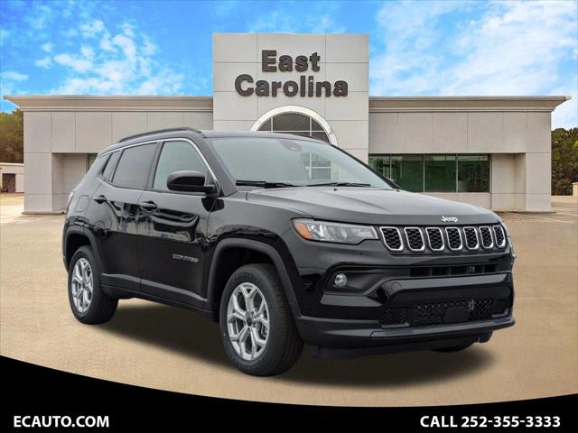 2025 Jeep Compass COMPASS LATITUDE 4X4