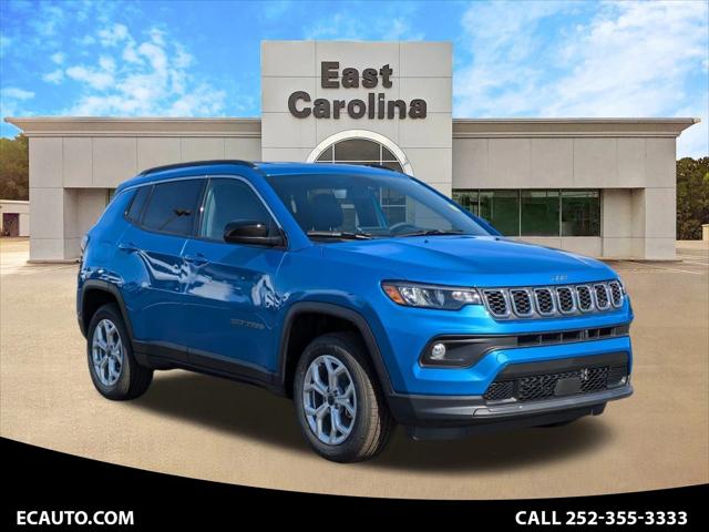 2025 Jeep Compass COMPASS LATITUDE 4X4