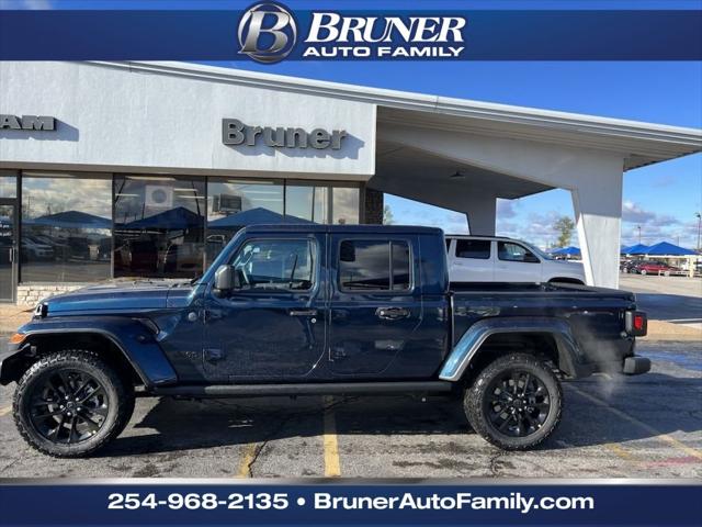 2025 Jeep Gladiator GLADIATOR NIGHTHAWK 4X4