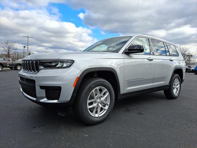 2025 Jeep Grand Cherokee GRAND CHEROKEE L LAREDO X 4X4