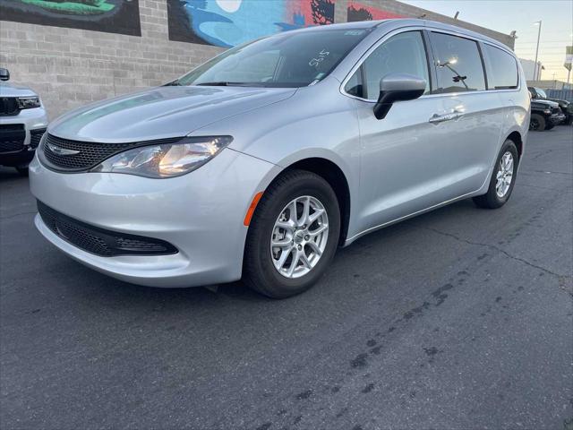 2022 Chrysler Voyager LX