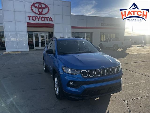 2025 Jeep Compass COMPASS LATITUDE 4X4