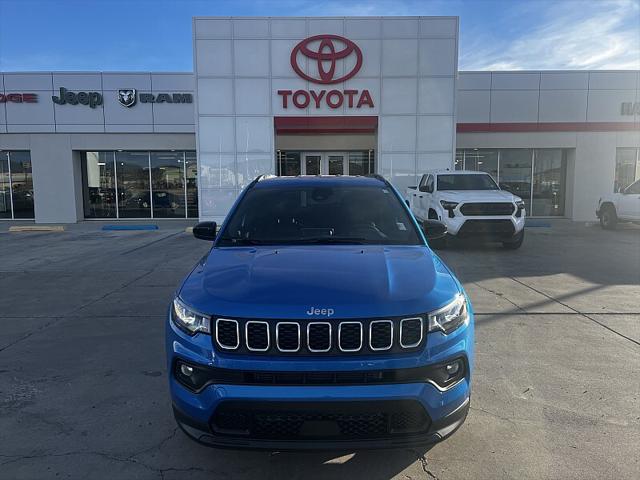 2025 Jeep Compass COMPASS LATITUDE 4X4