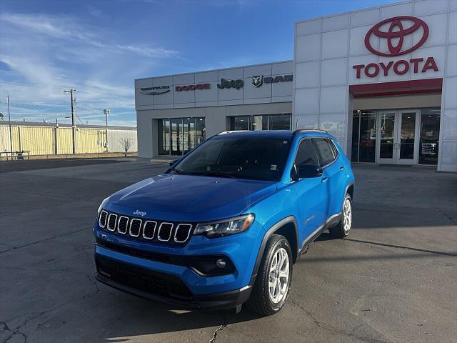 2025 Jeep Compass COMPASS LATITUDE 4X4