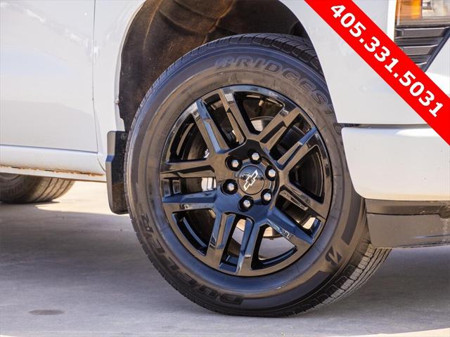 2023 Chevrolet Silverado 1500 2WD Crew Cab Short Bed Custom