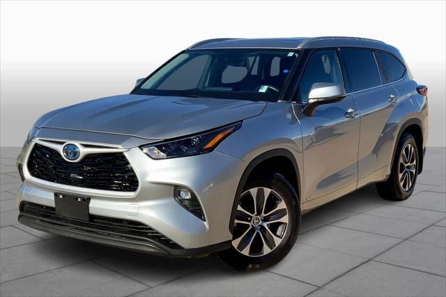 2022 Toyota Highlander Hybrid XLE