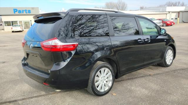 2017 Toyota Sienna XLE 7 Passenger