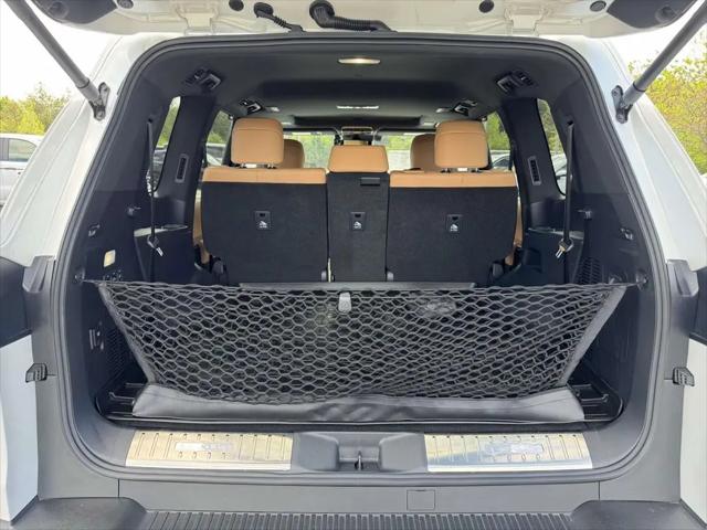 2024 Lexus LX Luxury
