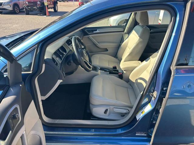 2015 Volkswagen Golf TSI SE 4-Door
