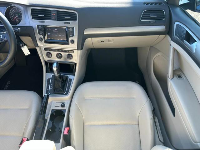 2015 Volkswagen Golf TSI SE 4-Door
