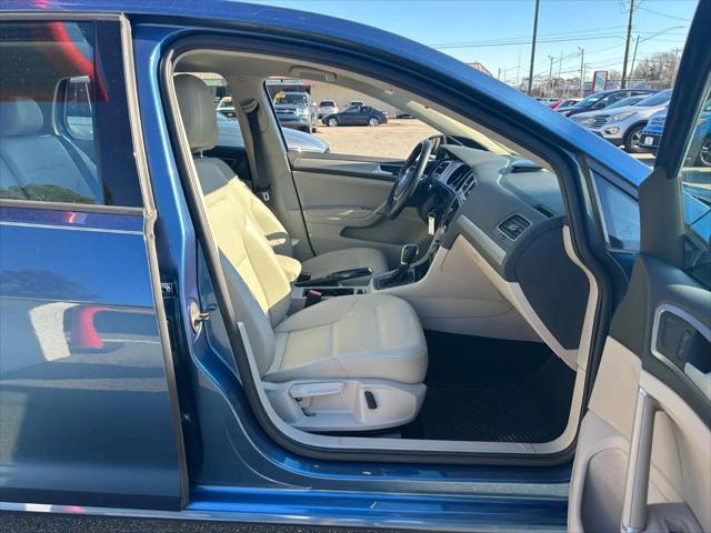 2015 Volkswagen Golf TSI SE 4-Door