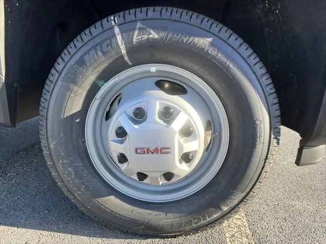 2025 GMC Sierra 3500HD Pro