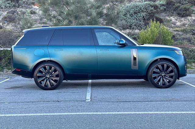 2025 Land Rover Range Rover P615 SV