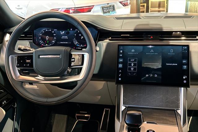 2025 Land Rover Range Rover P615 SV