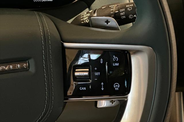 2025 Land Rover Range Rover P615 SV