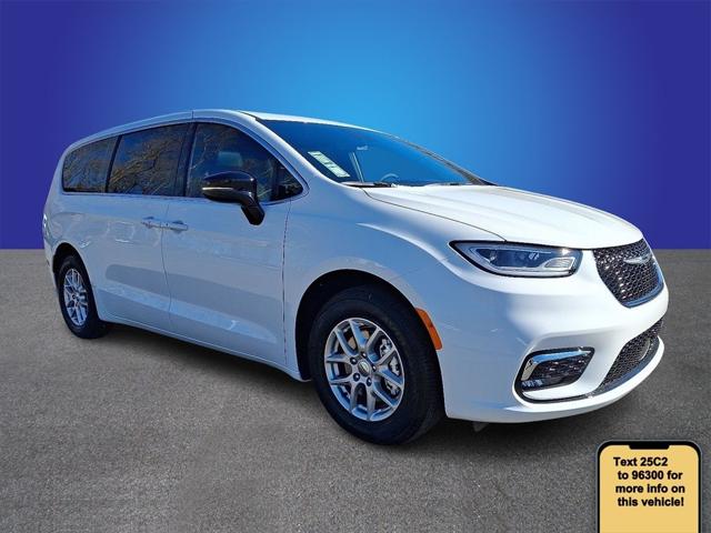 2025 Chrysler Pacifica PACIFICA SELECT