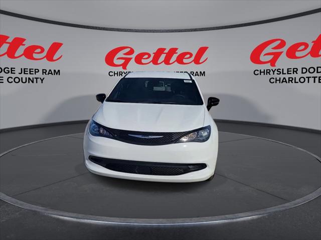2025 Chrysler Voyager VOYAGER