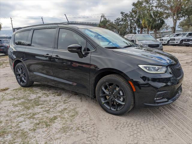 2025 Chrysler Pacifica PACIFICA LIMITED AWD