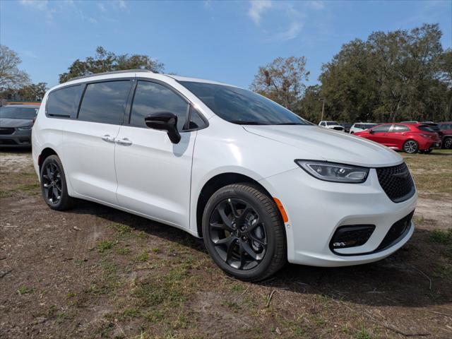 2025 Chrysler Pacifica PACIFICA LIMITED AWD
