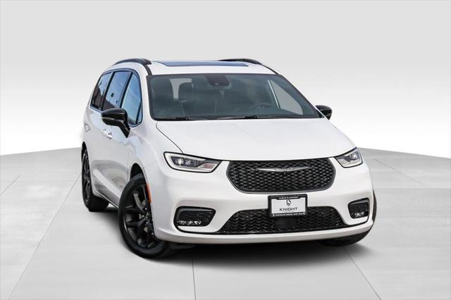 2025 Chrysler Pacifica PACIFICA LIMITED