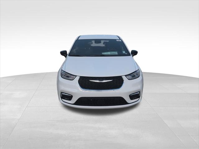 2025 Chrysler Pacifica PACIFICA SELECT