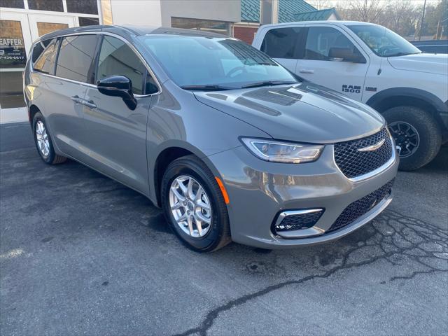 2025 Chrysler Pacifica PACIFICA SELECT