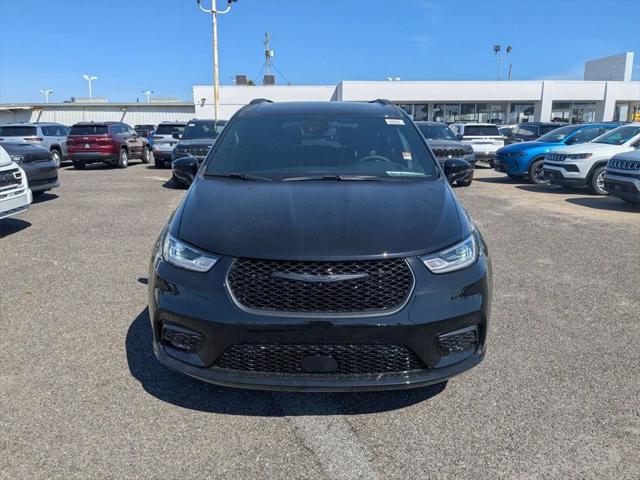 2025 Chrysler Pacifica PACIFICA LIMITED