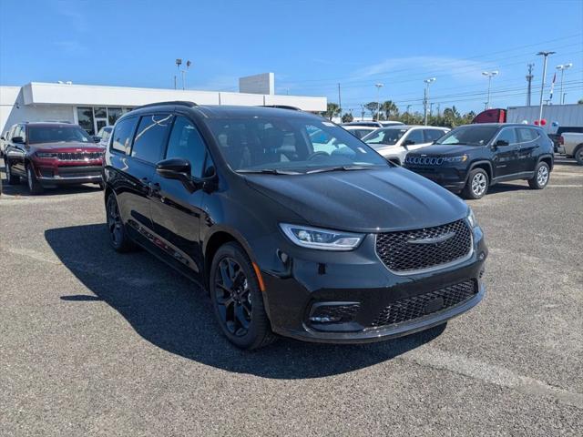 2025 Chrysler Pacifica PACIFICA LIMITED