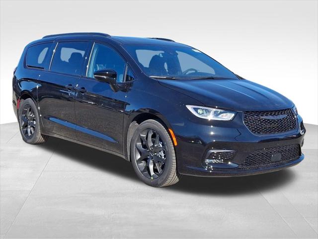 2025 Chrysler Pacifica PACIFICA LIMITED