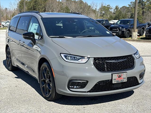 2025 Chrysler Pacifica PACIFICA LIMITED