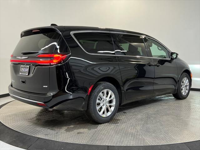 2025 Chrysler Pacifica PACIFICA SELECT AWD