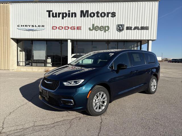 2025 Chrysler Pacifica PACIFICA SELECT AWD