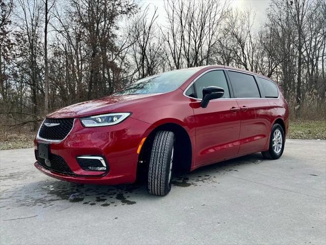 2025 Chrysler Pacifica PACIFICA SELECT
