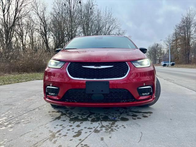 2025 Chrysler Pacifica PACIFICA SELECT
