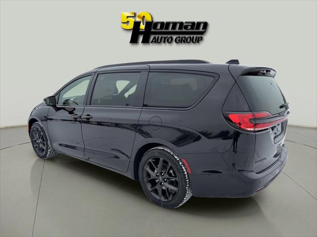 2025 Chrysler Pacifica PACIFICA LIMITED
