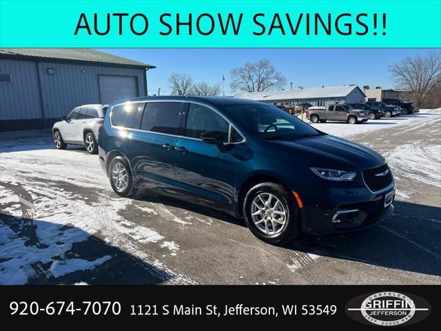 2025 Chrysler Pacifica PACIFICA SELECT