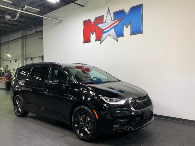 2025 Chrysler Pacifica PACIFICA LIMITED AWD