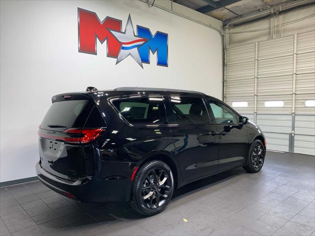 2025 Chrysler Pacifica PACIFICA LIMITED AWD