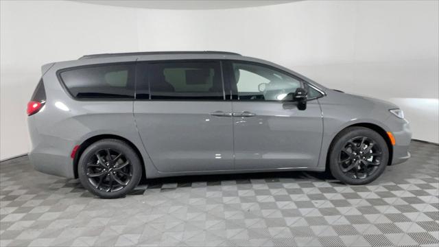 2025 Chrysler Pacifica PACIFICA LIMITED