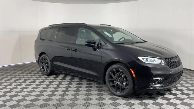 2025 Chrysler Pacifica PACIFICA LIMITED