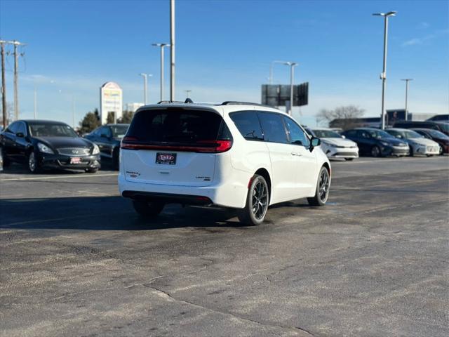 2025 Chrysler Pacifica PACIFICA LIMITED AWD