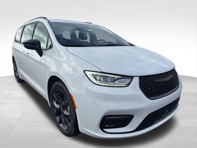 2025 Chrysler Pacifica PACIFICA LIMITED