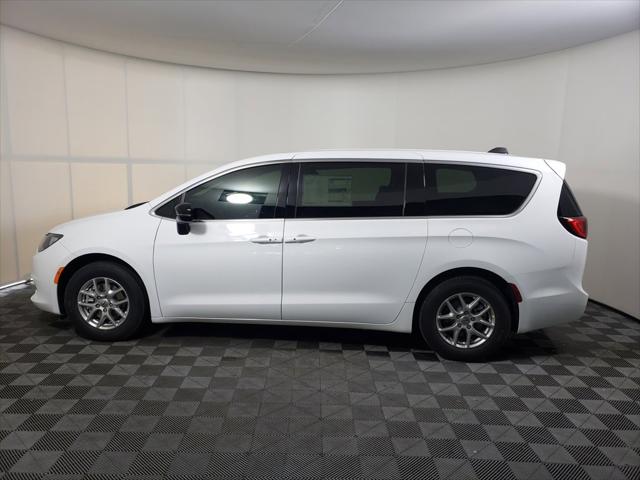 2025 Chrysler Voyager VOYAGER