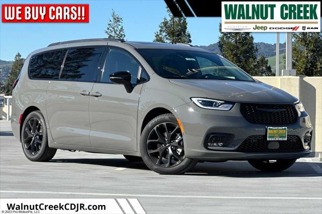 2025 Chrysler Pacifica PACIFICA LIMITED